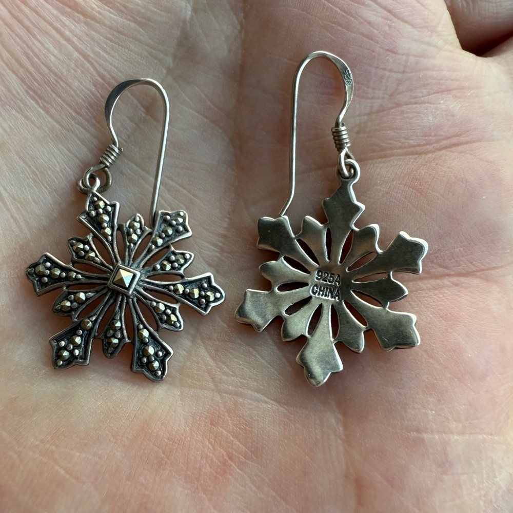 Vintage QVC Sterling Silver Snowflake Earrings | 925 | Marcasite Style - Picture 2 of 3